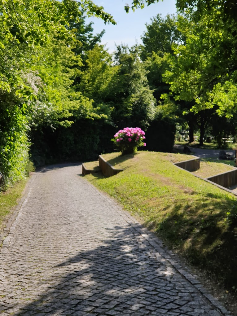 STUTTGART, Friedhof Untertürkheim
